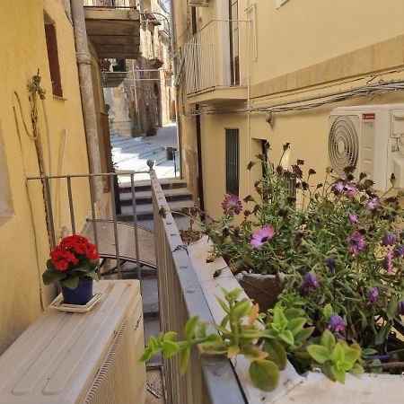 La Scalinata Home Apartment Caltagirone Eksteriør billede